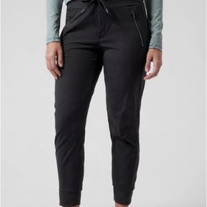 Athleta Trekkie North Jogger Pant Black Size 6